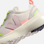 VEJA | CANARY ELASTIC LACES ALVEOMESH NATURAL BABE