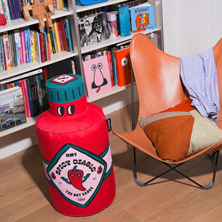 OMY | AIR COLLECTION Spicy diablo - Coussin géant gonflable