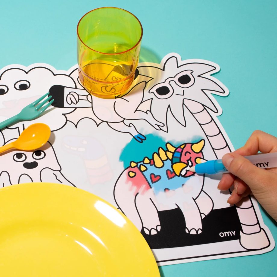 OMY | DINOS -SETS DE TABLE À COLORIER À L'EAU