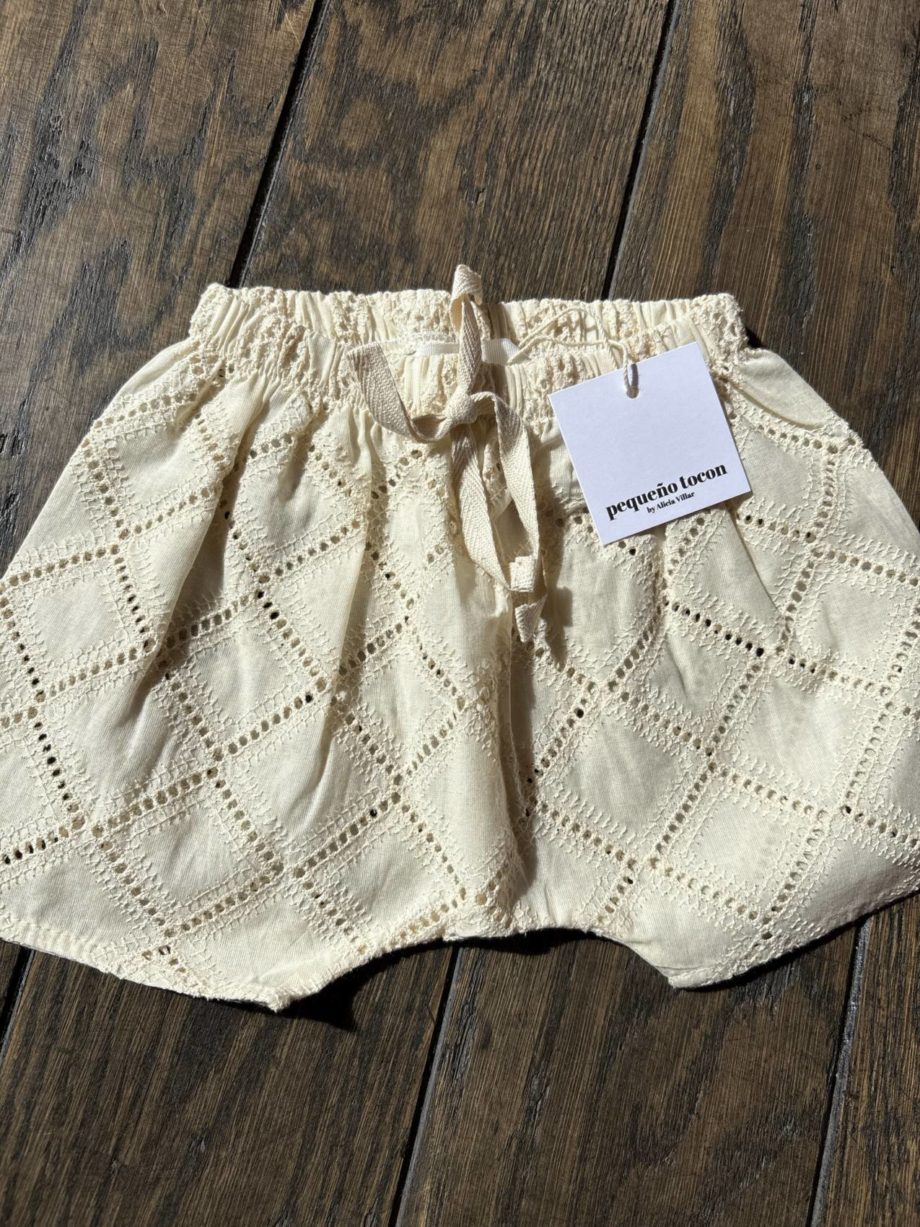 PEQUENO TOCON | short 6058 écru
