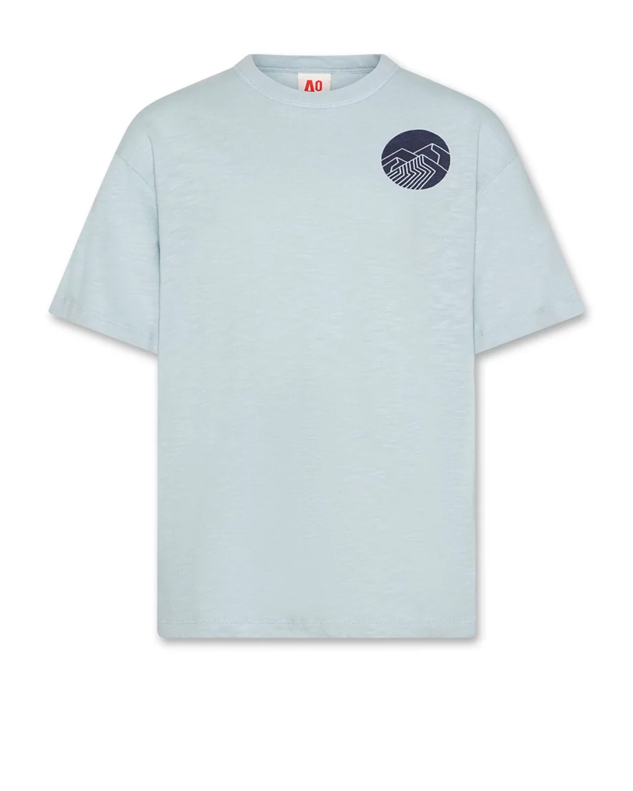 AO76 | SILAS t-shirt lines Blue Sky