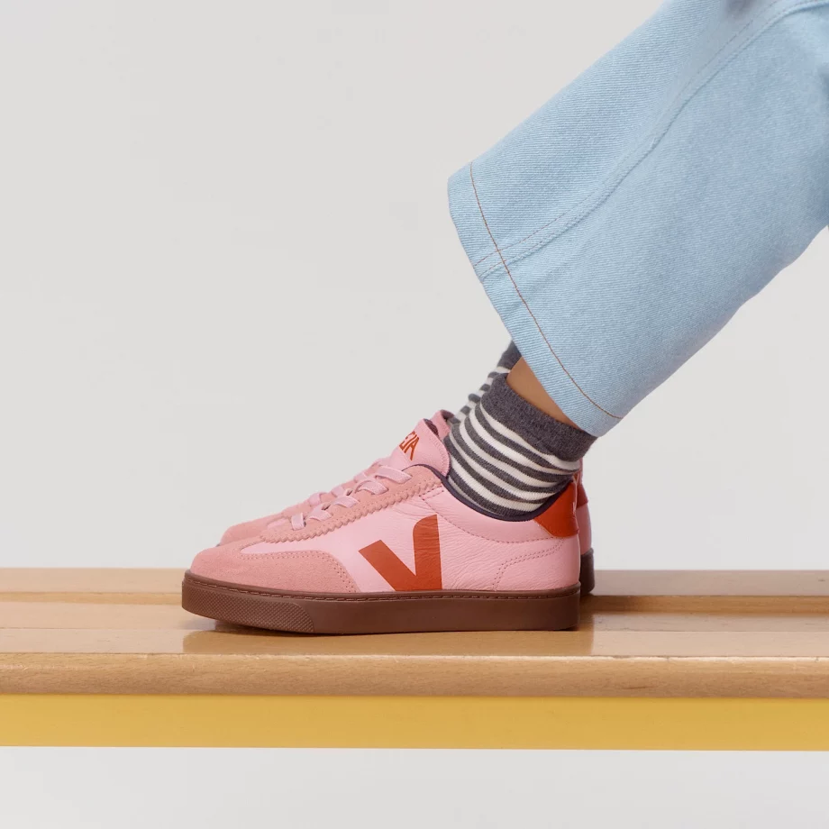 VEJA | VOLLEY ELASTIC LACES LEATHER GUIMAUVE PEKIN BARK