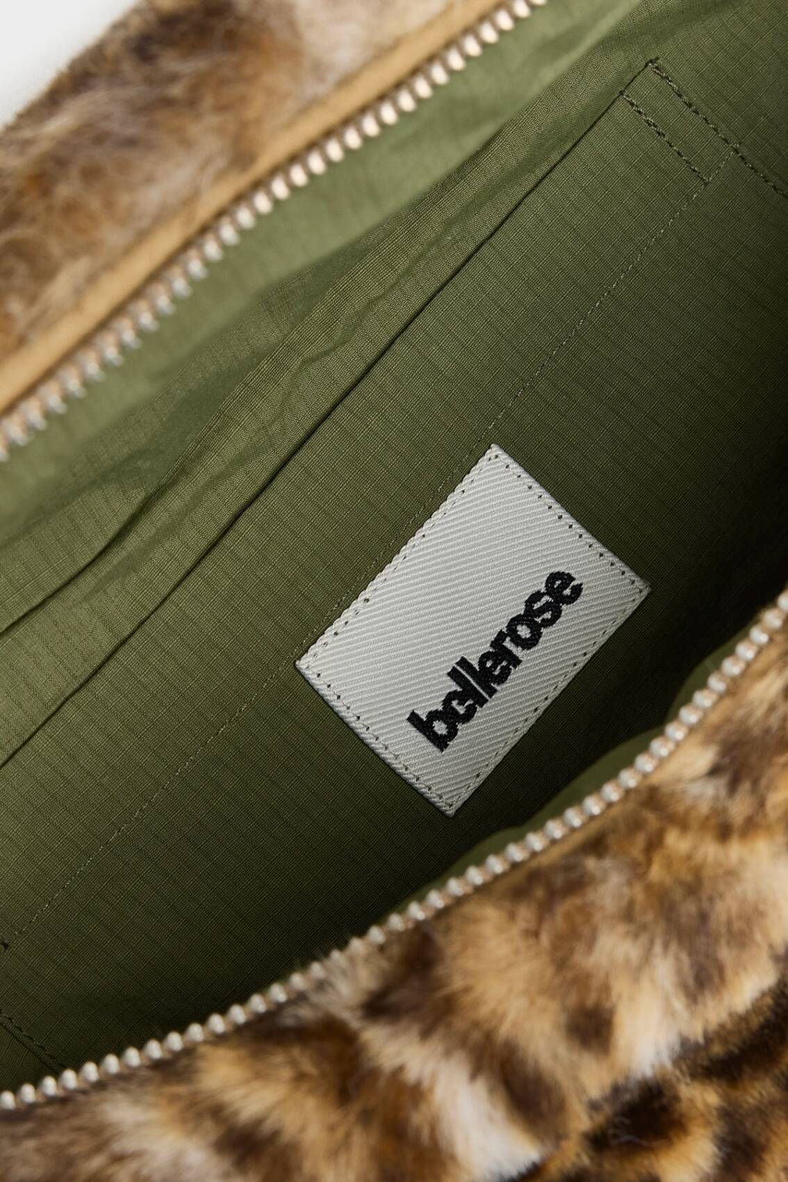 BELLEROSE | Sac banane en fausse fourrure Heccy réversible